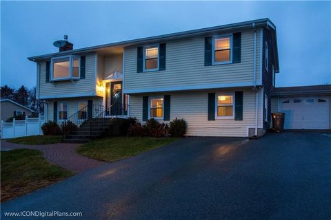 25 Algonquin Drive Middletown RI 02842