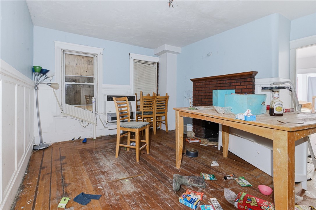 651 Front Street
