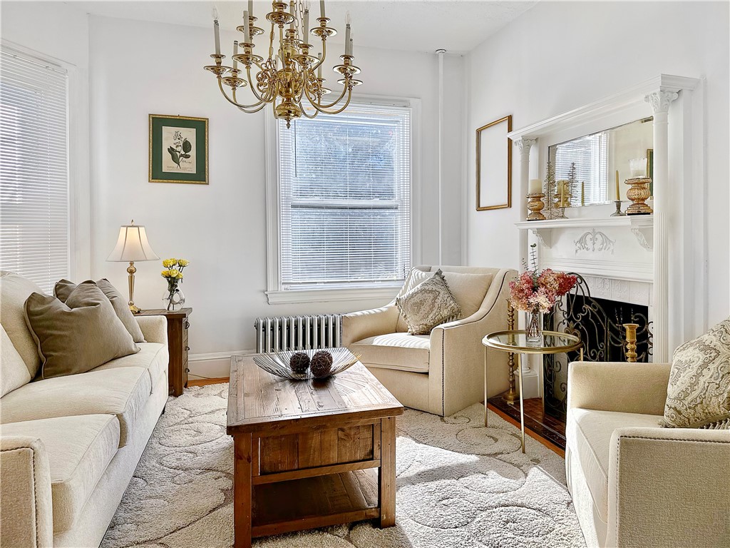 18 Adelphi Avenue 20