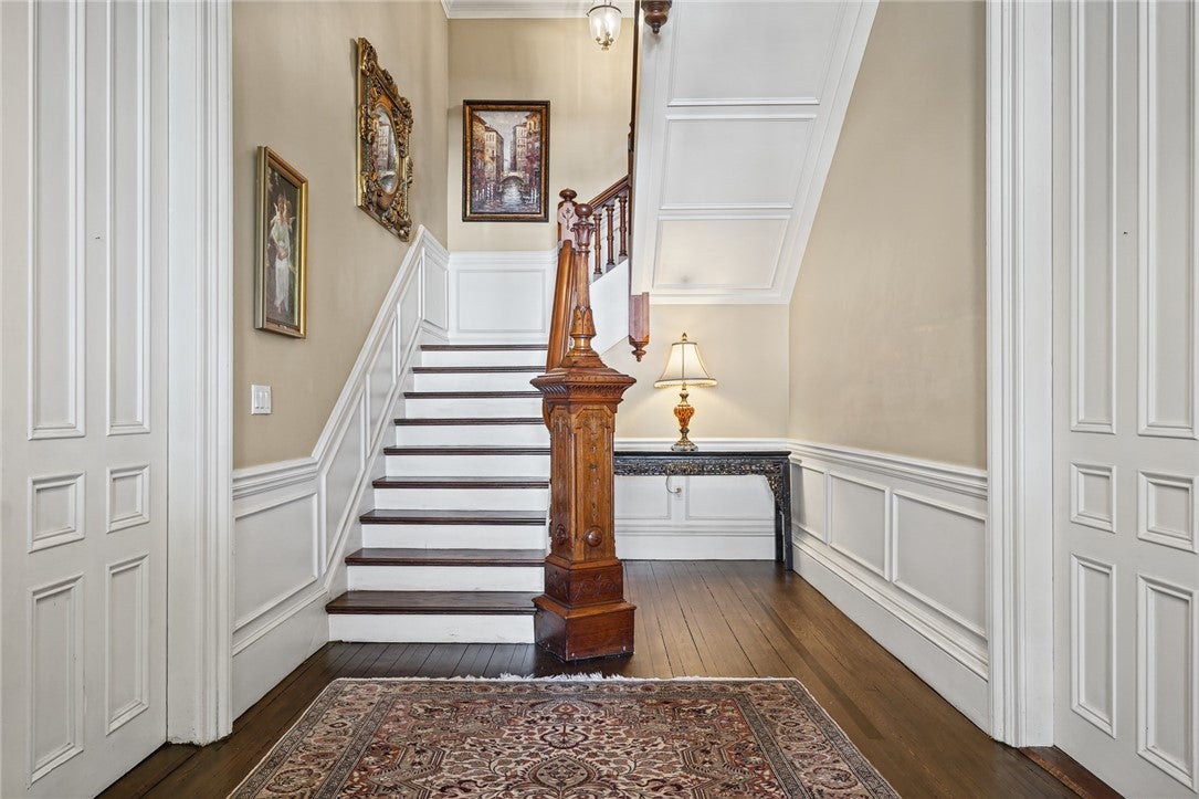 441 Angell Street 3