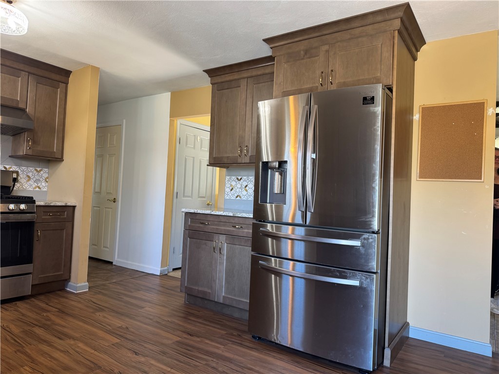 37 N Fairview Street