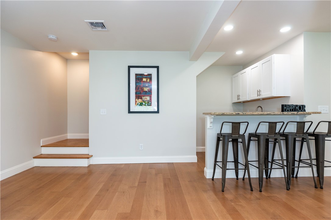 Coventry, Rhode Island 02816, United States, 3 Bedrooms Bedrooms, ,3 BathroomsBathrooms,Residential,Pending,253045