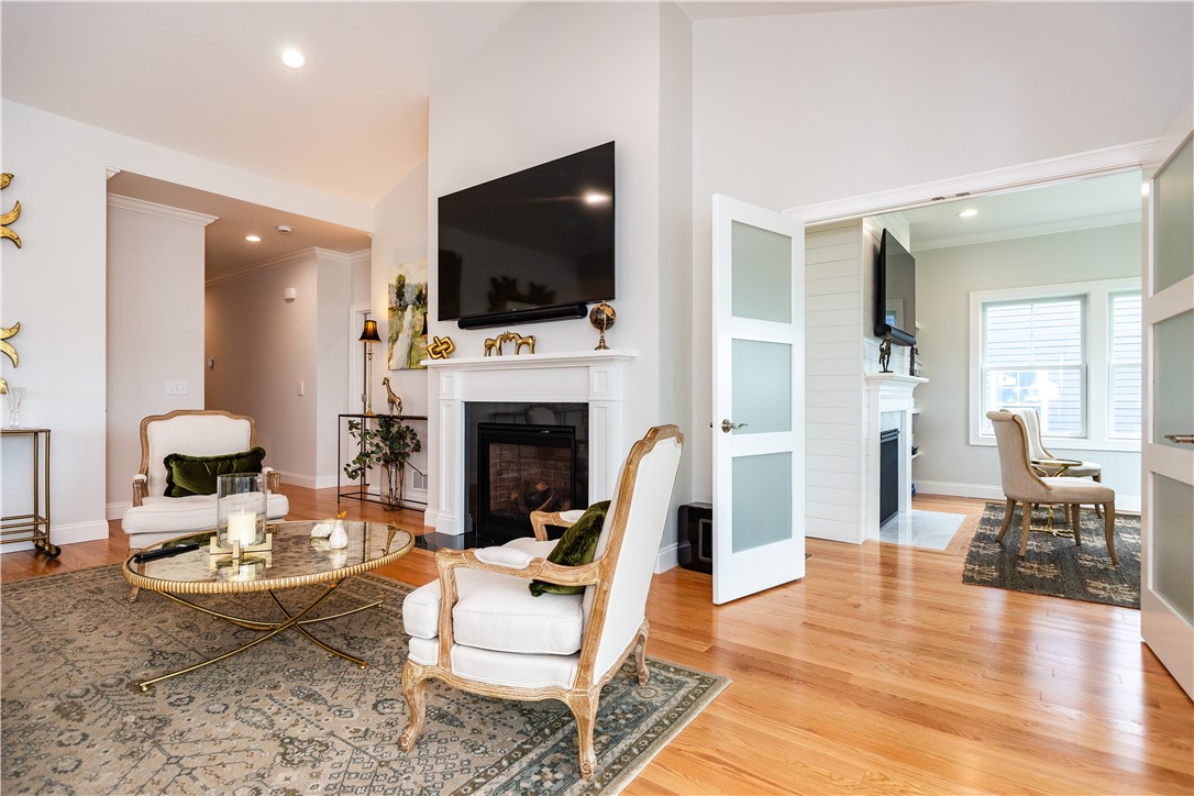 Coventry, Rhode Island 02816, United States, 3 Bedrooms Bedrooms, ,3 BathroomsBathrooms,Residential,Pending,253045