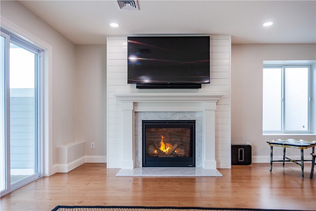 Coventry, Rhode Island 02816, United States, 3 Bedrooms Bedrooms, ,3 BathroomsBathrooms,Residential,Pending,253045