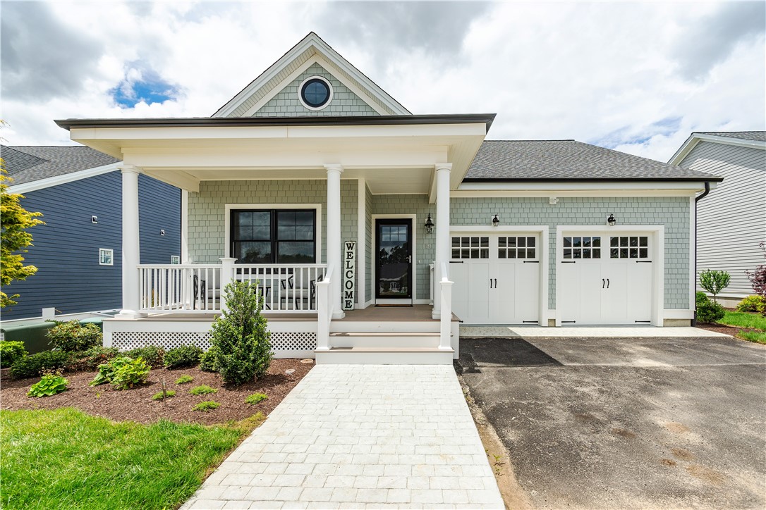 Coventry, Rhode Island 02816, United States, 3 Bedrooms Bedrooms, ,3 BathroomsBathrooms,Residential,Pending,253045