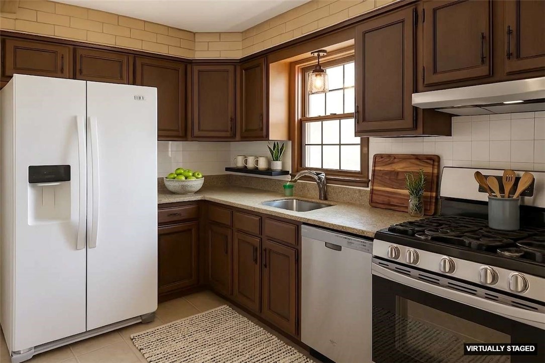 699 Lower River Road