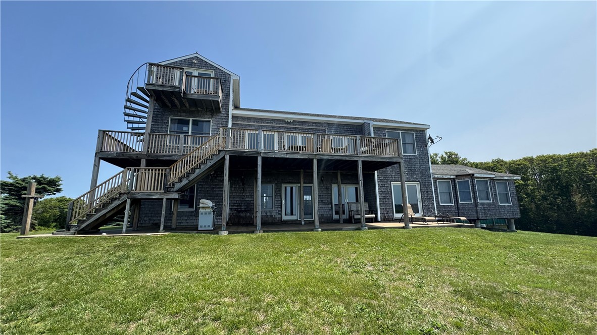 1078 West Beach Road