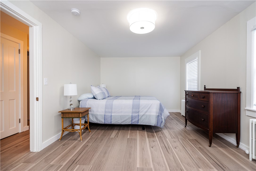 Newport, Rhode Island 02840, United States, 2 Bedrooms Bedrooms, ,2 BathroomsBathrooms,Residential,Active,202138