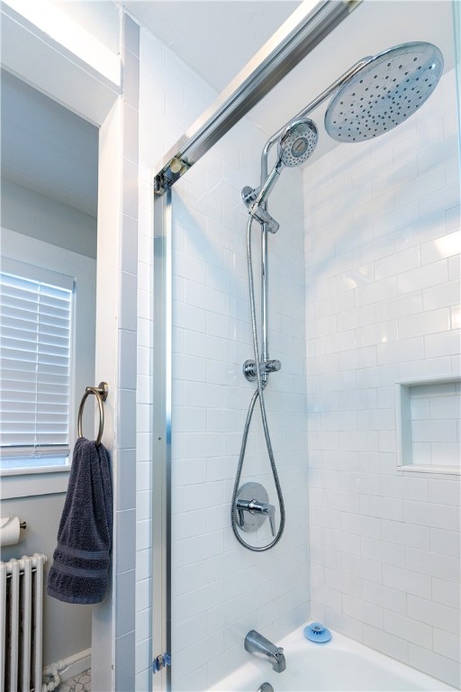 Newport, Rhode Island 02840, United States, 2 Bedrooms Bedrooms, ,2 BathroomsBathrooms,Residential,Active,202138