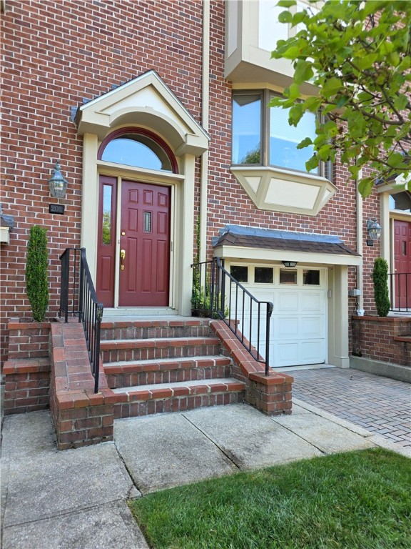 203 Dean Ridge Court