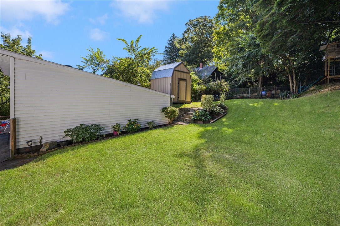 24 Lincoln Avenue