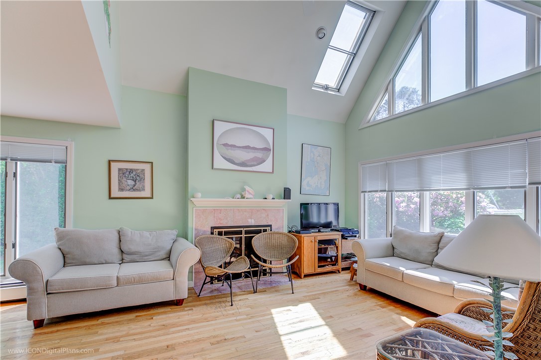 Newport, Rhode Island 02840, United States, 3 Bedrooms Bedrooms, ,3 BathroomsBathrooms,Residential,Active,16214