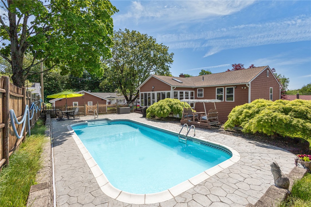 11 Bourassa Avenue