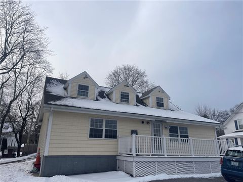 642 Great Road North Smithfield RI 02896