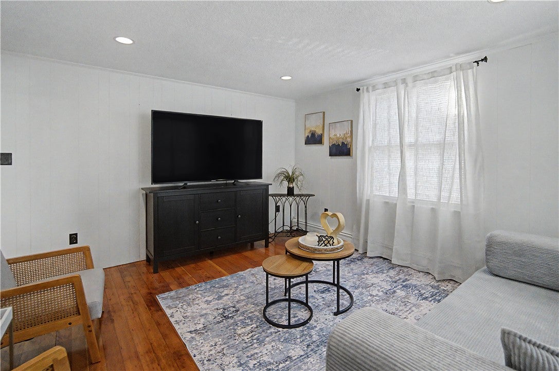 137 Kingstown Road A