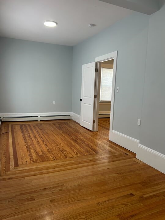 168 Waterman Avenue 2