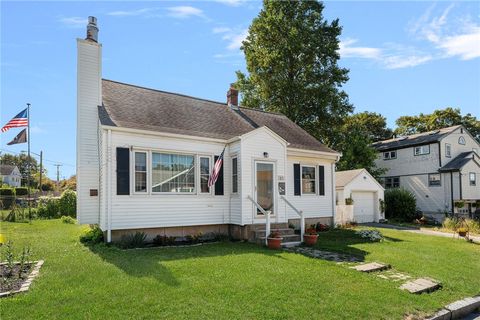 155 Evarts Street Newport RI 02840