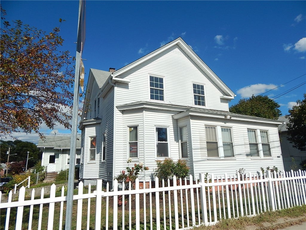 1915 Smith Street