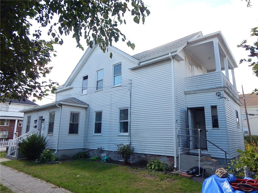 1915 Smith Street