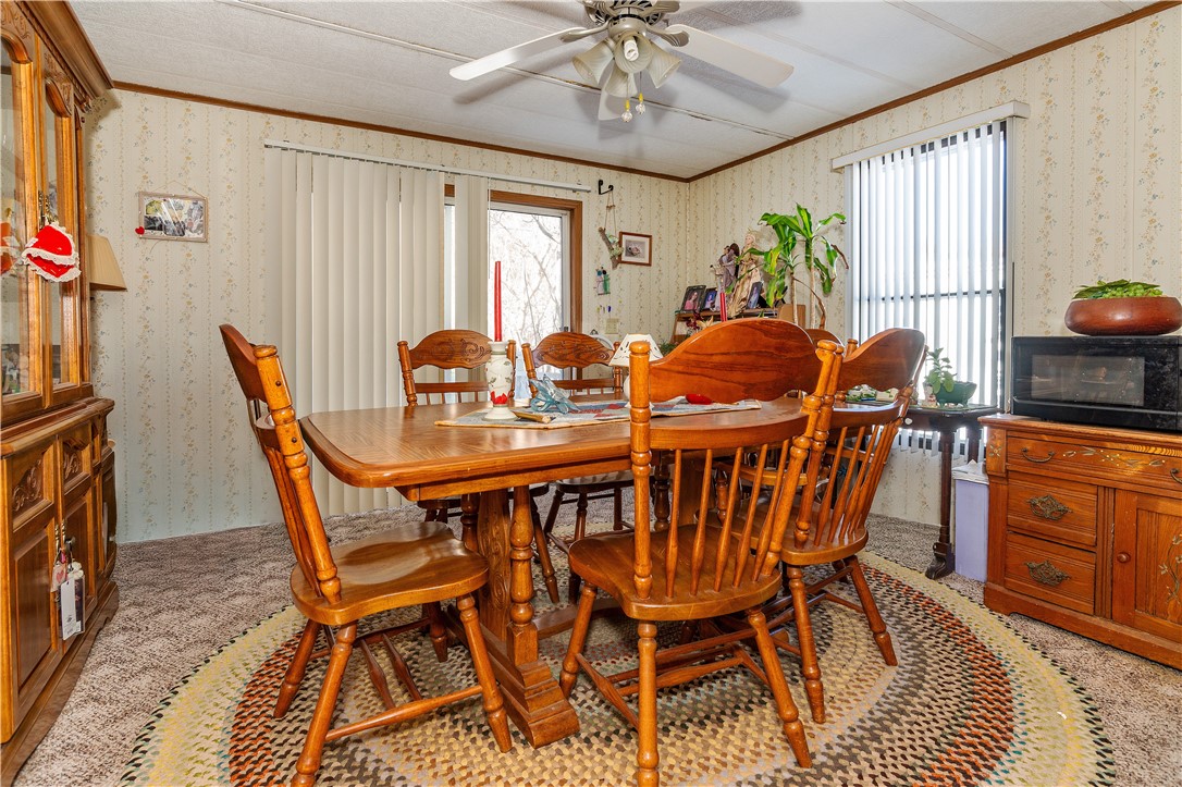 West Greenwich, Rhode Island 02817, United States, 2 Bedrooms Bedrooms, ,2 BathroomsBathrooms,Residential,Active,124809