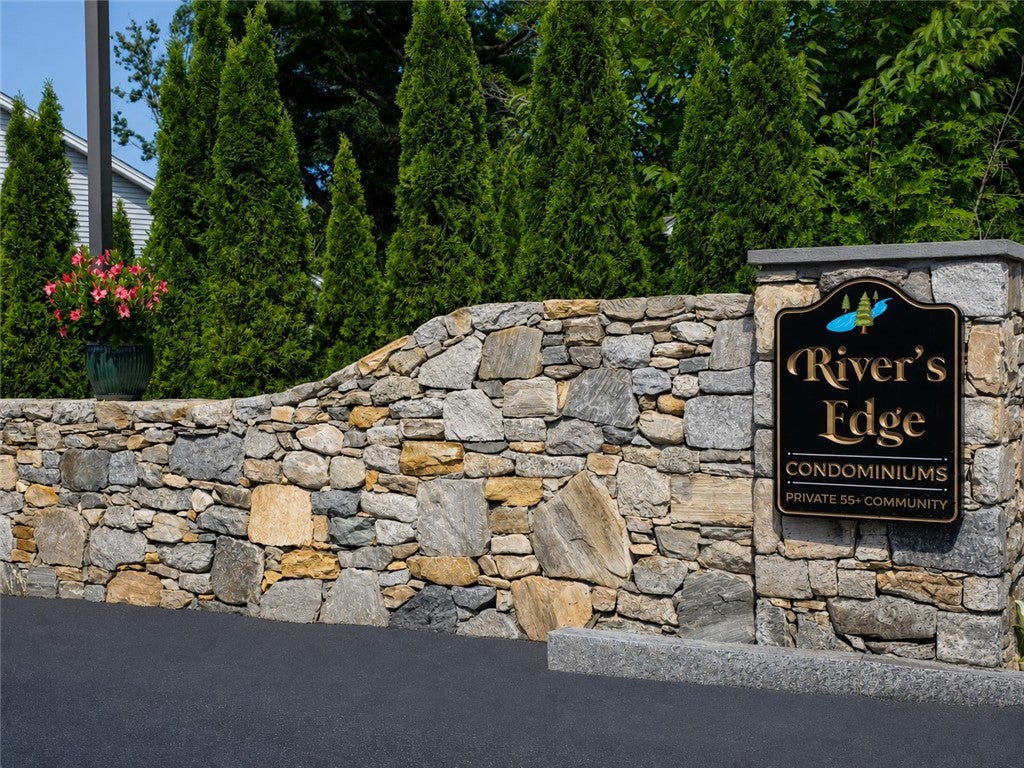 5 Rivers Edge Drive