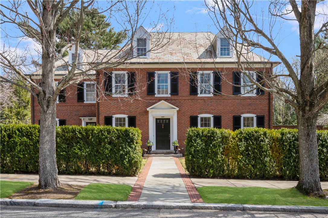 125 Grotto Avenue