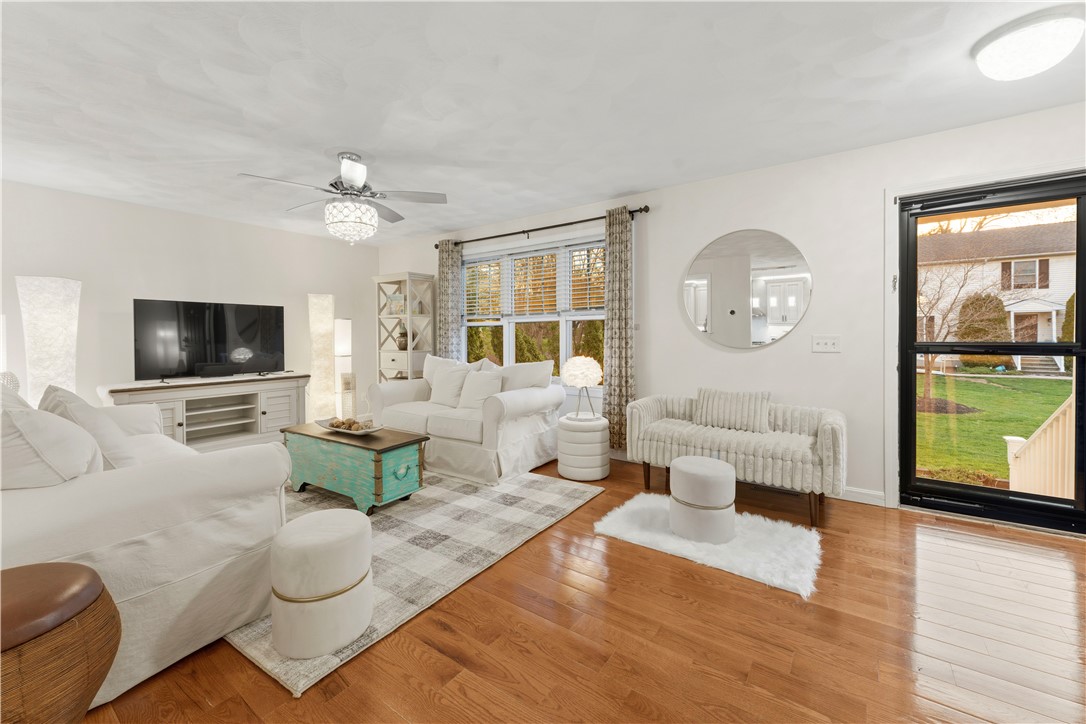 6 Legris Commons Lane 6