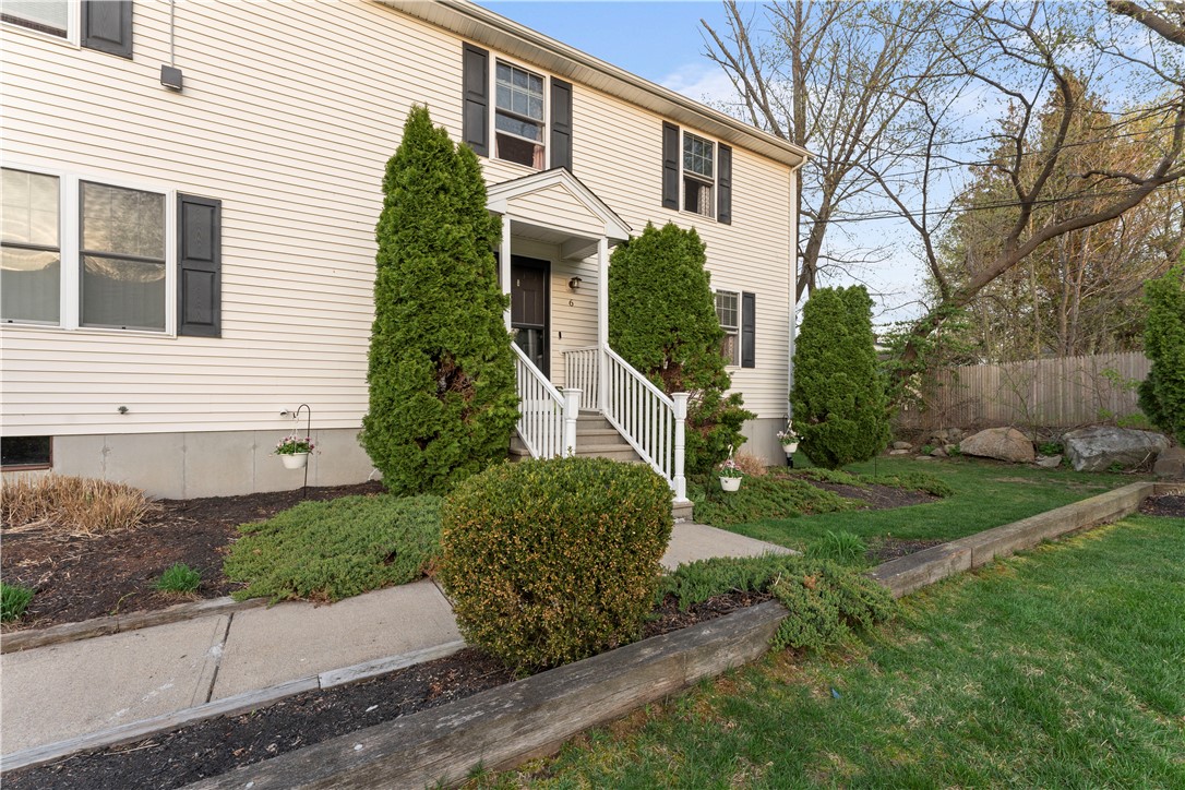 6 Legris Commons Lane 6