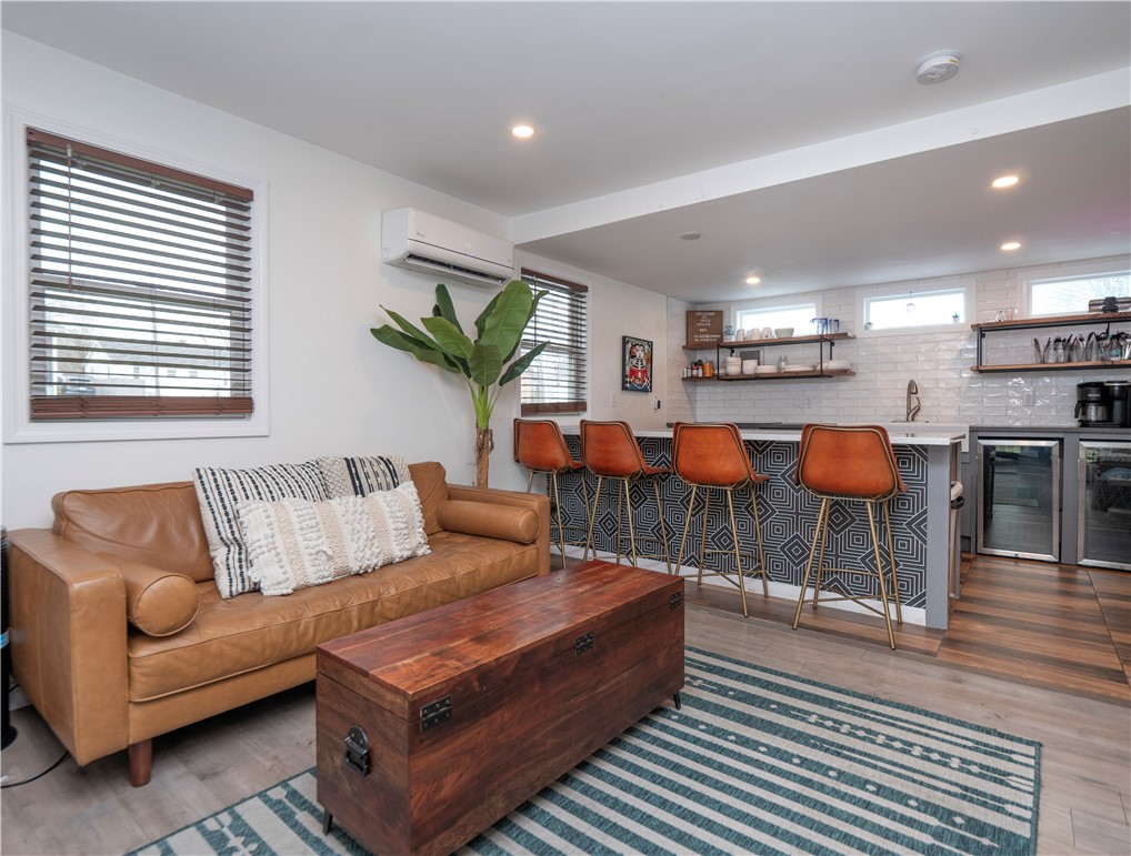 100 Renfrew Avenue