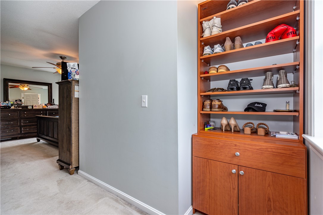 Coventry, Rhode Island 02816, United States, 3 Bedrooms Bedrooms, ,3 BathroomsBathrooms,Residential,Active,150014