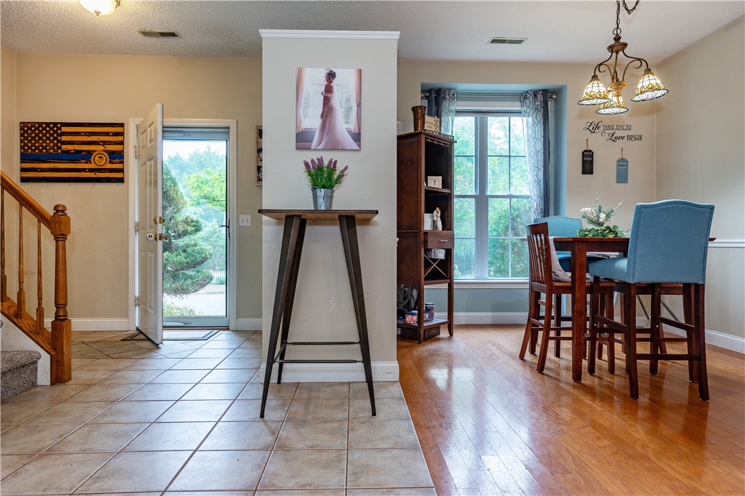 Coventry, Rhode Island 02816, United States, 3 Bedrooms Bedrooms, ,3 BathroomsBathrooms,Residential,Active,150014