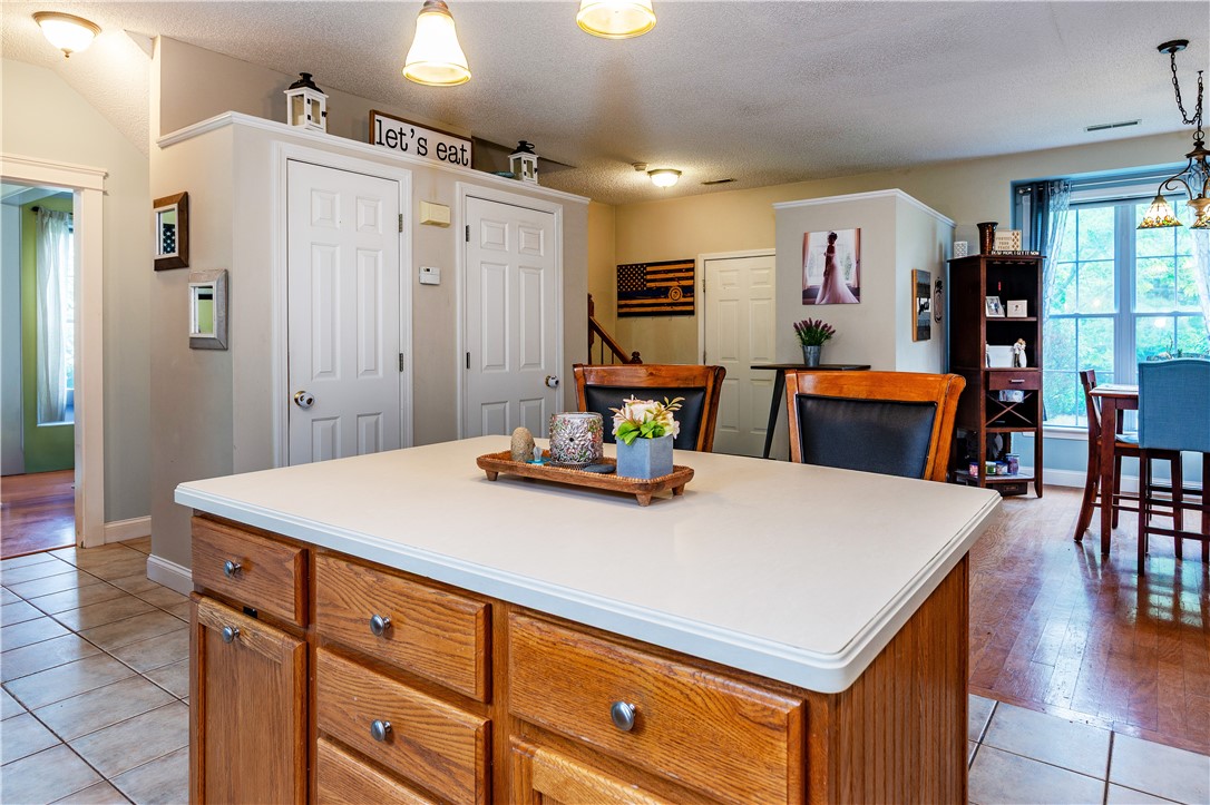 Coventry, Rhode Island 02816, United States, 3 Bedrooms Bedrooms, ,3 BathroomsBathrooms,Residential,Active,150014