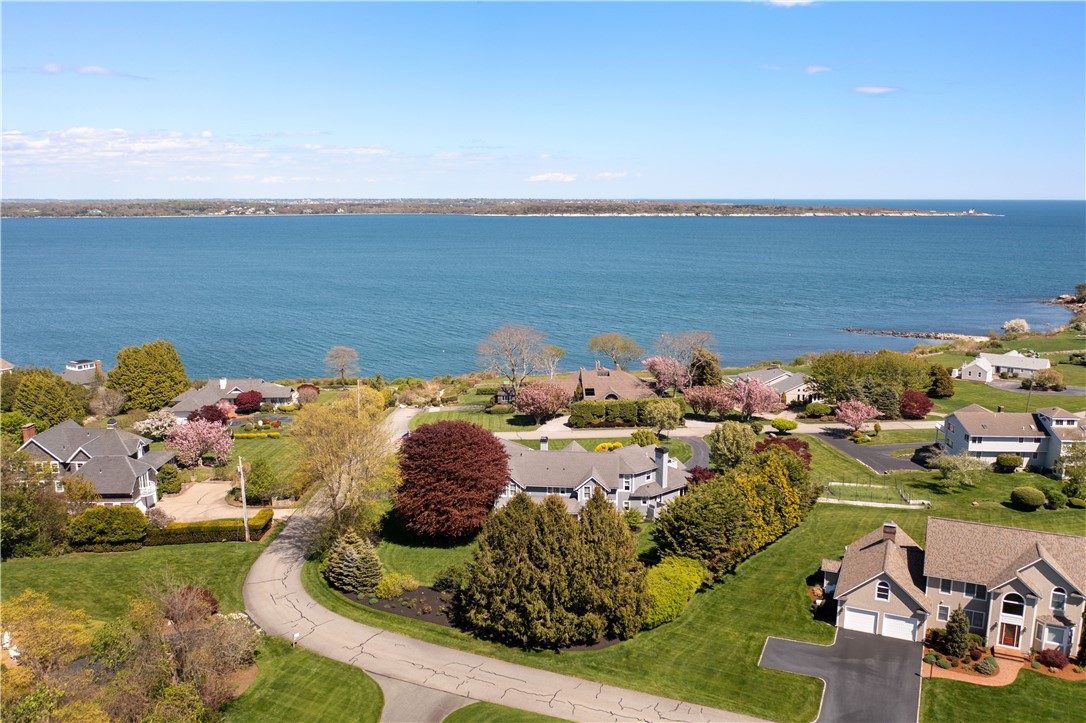 75 N Cliff Drive