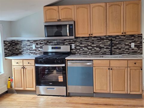 93 Bay View Avenue Bristol RI 02809
