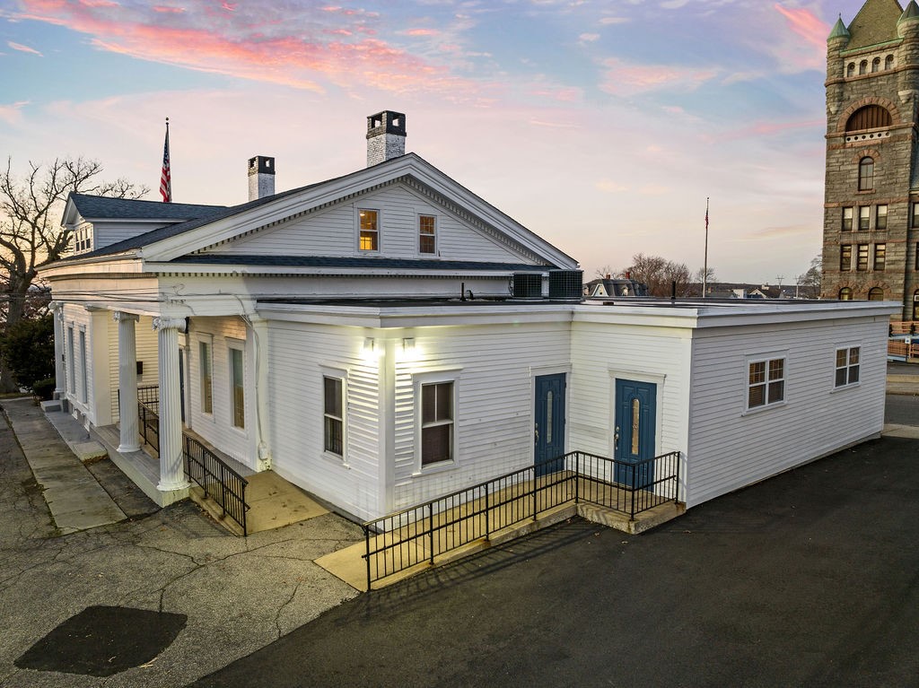 399 North Main Street