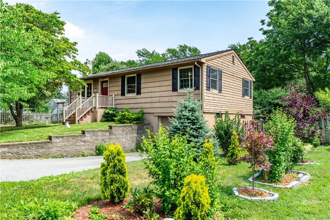 41 Mount View Avenue