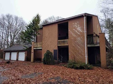 19 Slater Drive North Smithfield RI 02830