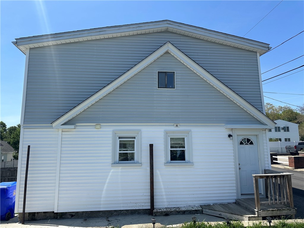 17 Intervale Avenue