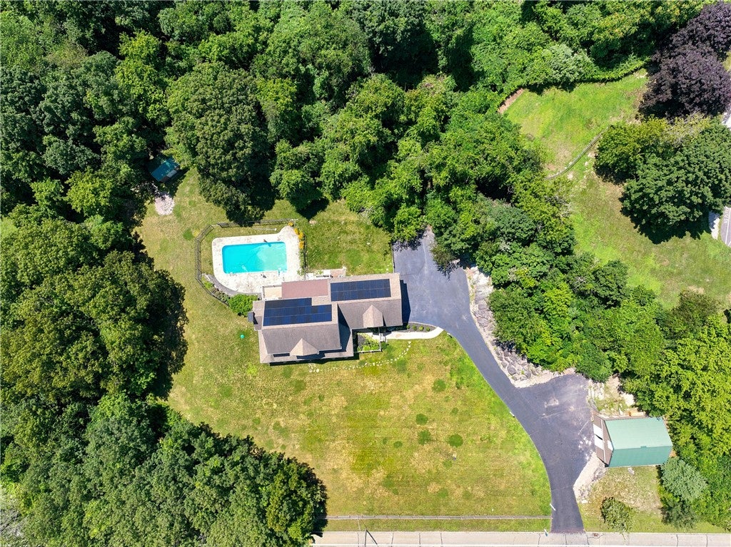 45 Pine Swamp Road