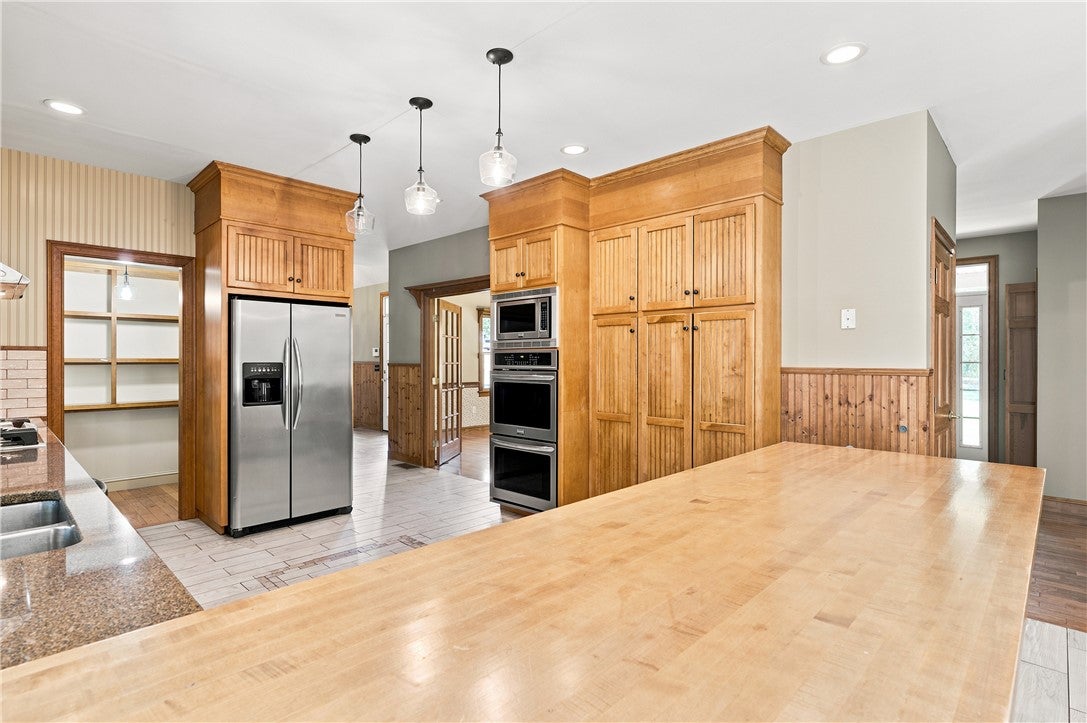 45 Pine Swamp Road