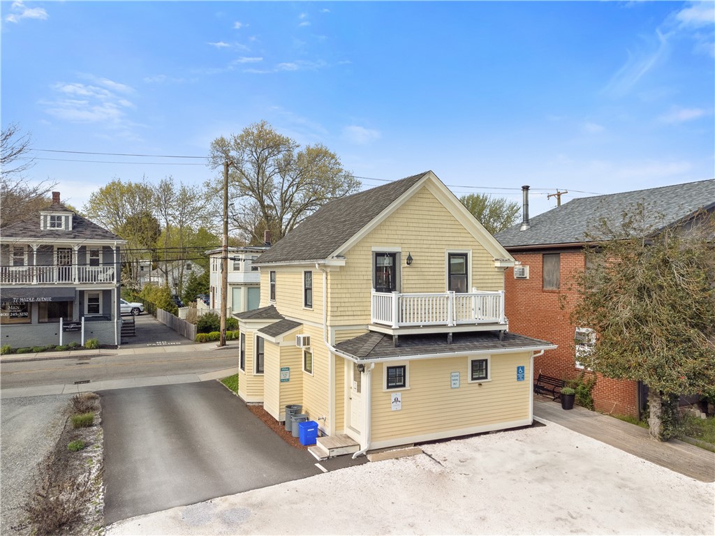 74 Maple Avenue