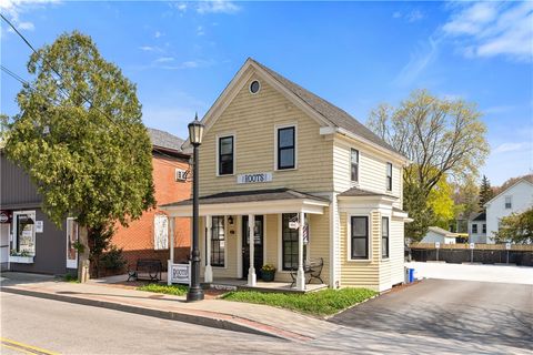 74 Maple Avenue Barrington RI 02806
