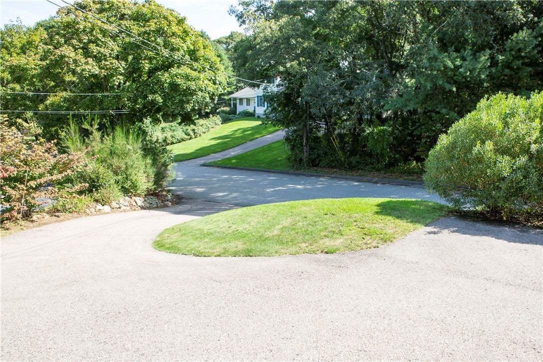 64 Sherwood Drive