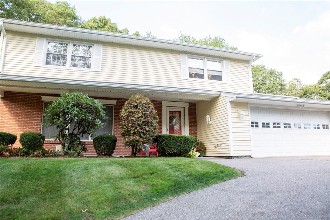 64 Sherwood Drive