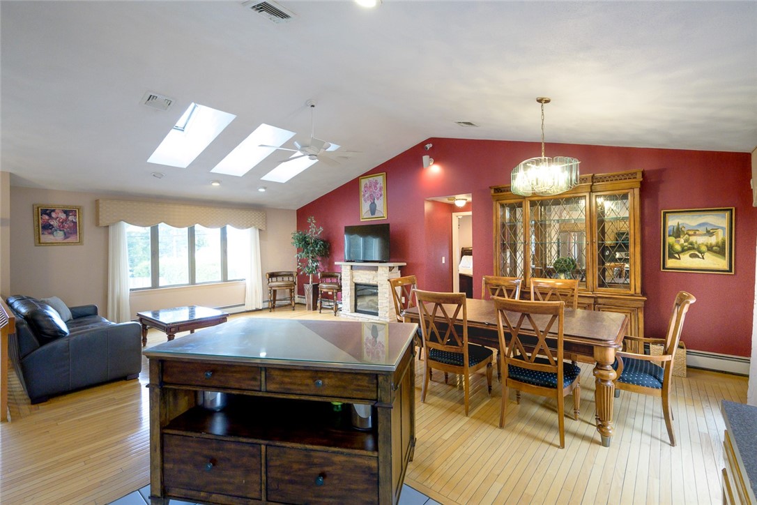 290 E View Avenue