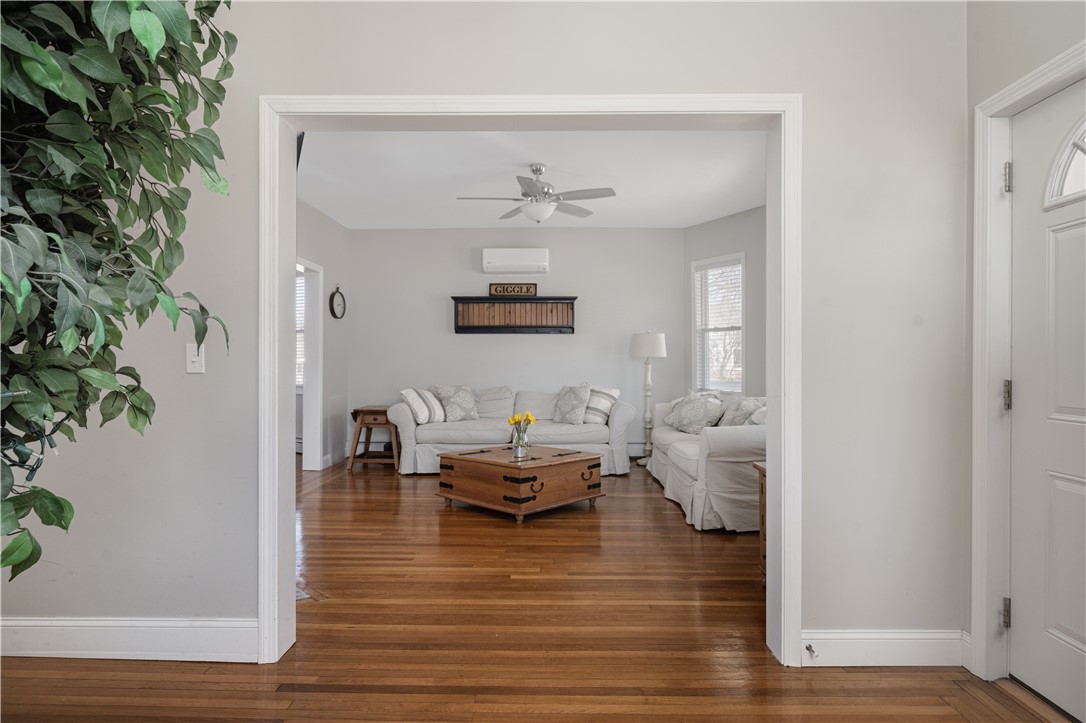 2037 Cranston Street