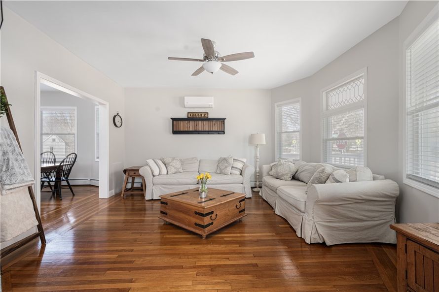 2037 Cranston St, Cranston, RI 02920 for sale - Stessa