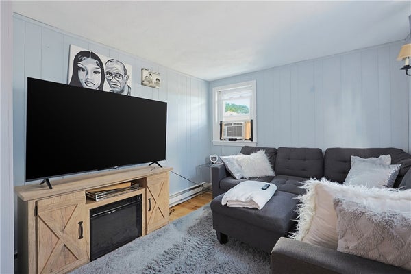 47 SIBYL ST, PROVIDENCE, RI 02909 - Image 4e255e60f1f5bd05fb8c1ae849e1a3d5/1562770722