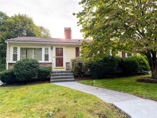 411 MENDON RD, WOONSOCKET, RI 02895 - Image 4e4f9fecb3cc05b73f3d2fb3fcdf55bf/3163408383