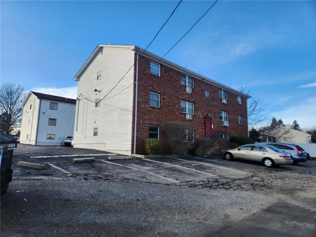 203 Lexington Avenue